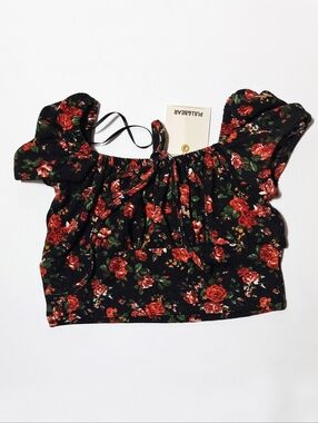 NWT Pull&Bear Floral Crop Top